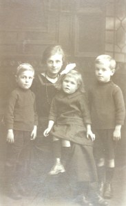 Minnie lost her first husband in WW1 and her second in WW2. Her eight children all became fatherless.